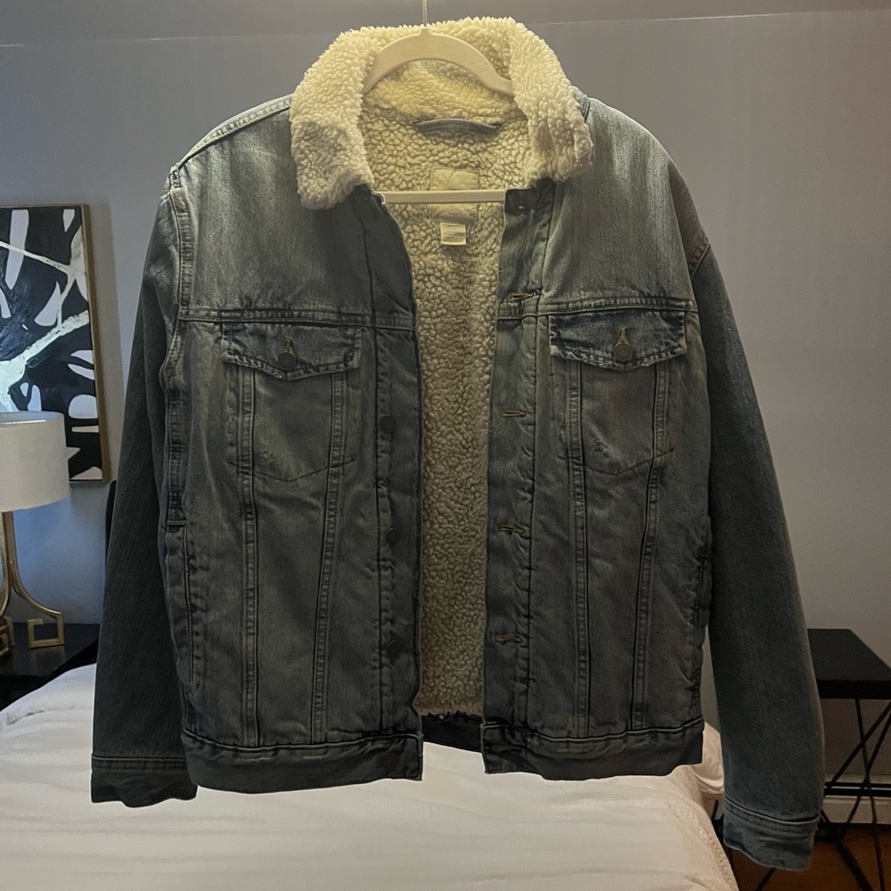 H&M jean jacket - medium